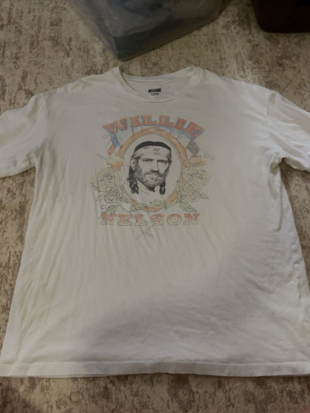 American Eagle Willie Nelson Graphic Tee Size Small Oversized Country Western